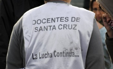 Docentes vuelven de las vacaciones con paro.