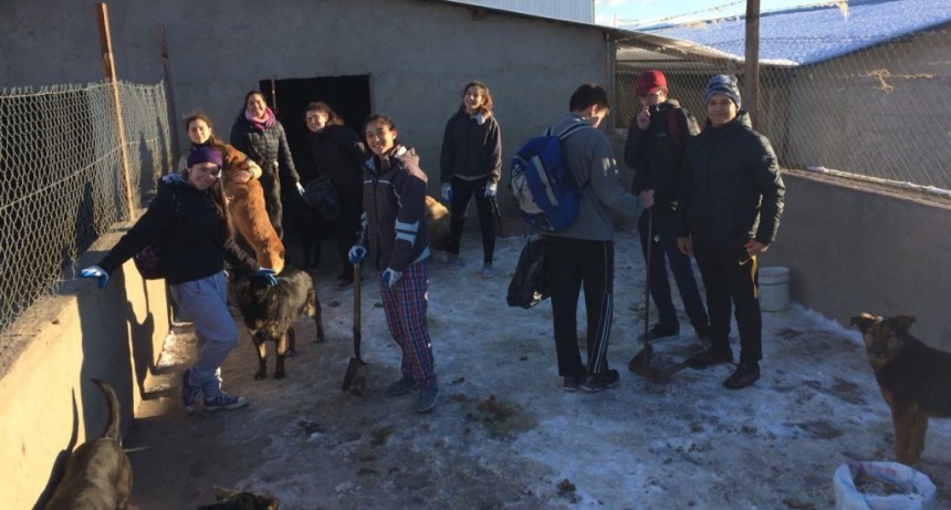 Jornada de colaboraci&oacute;n en el Hogar de TAMA