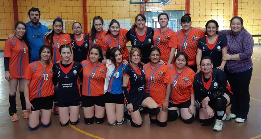 AMUVOCA jug&oacute; por el tercer puesto del promocional Voley Riogalleguense