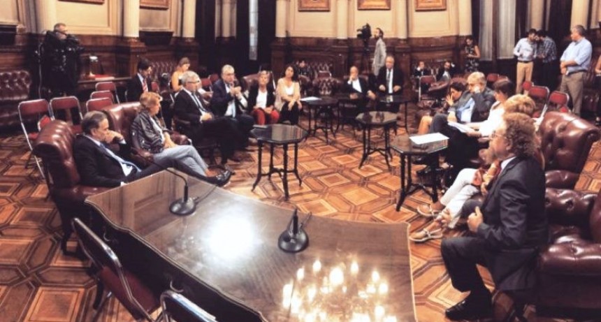 Senadores Patag&oacute;nicos en alerta ante dr&aacute;stico ajuste de Naci&oacute;n 