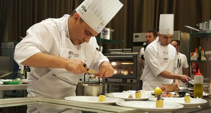 Dos chefs de El Calafate en el 1&deg; Torneo Nacional de Gastronom&iacute;a Saludable
