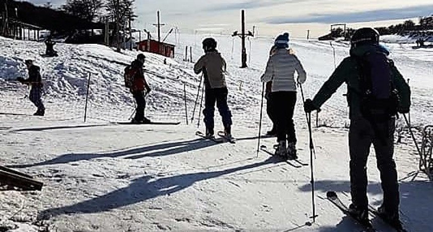 Empez&oacute; la temporada de esqu&iacute; en R&iacute;o Turbio