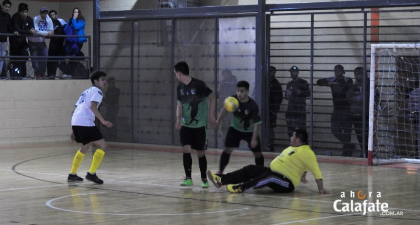 Comenz&oacute; un nuevo Torneo de Futsal de El Calafate
