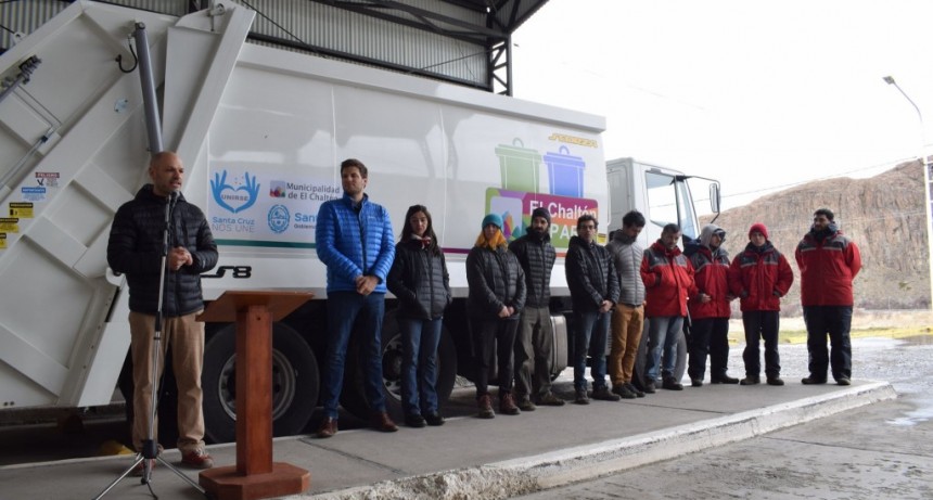 El Chalt&eacute;n tiene su primer cami&oacute;n recolector-compactador de residuos