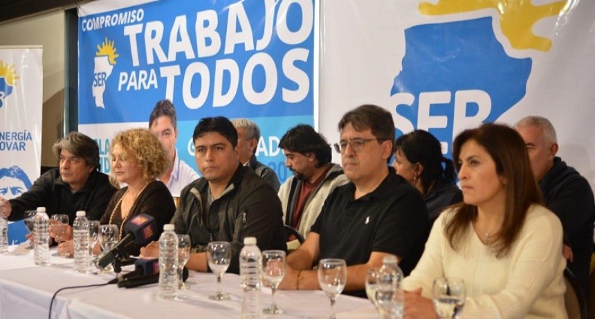 Claudio Vidal present&oacute; su &ldquo;Compromiso por el trabajo&rdquo;
