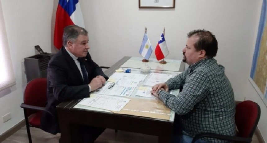 Informan a consulado chileno sobre corredor de los Lagos Andino Patag&oacute;nico