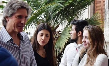 Bailarinas de El Calafate de gira por Europa