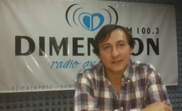 El Frente de Izquierda y de Los Trabajadores de campa&ntilde;a en El Calafate