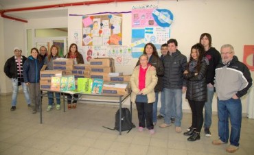 Ianni hizo anuncios para establecimientos educacionales