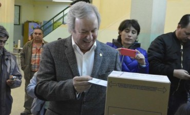Gobernador Peralta: "Las PASO son una gran encuesta".