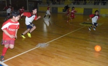 Se jugaron los cuartos de final de la Liga Municipal Infantil de Futsal.