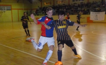 Napoli &ldquo;B&rdquo; y Don Orione definen el futsal de la Primera B