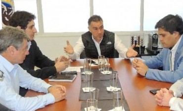 Diputado busca Registro de Empresas y sucursal de banco Santa Cruz para El Chalten 