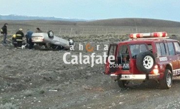 Fue a comprar un auto y lo volc&oacute;