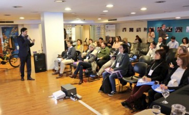 El Calafate y El Chalt&eacute;n capacitan a operadores de Turismo en Buenos Aires