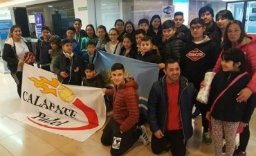 Buena actuaci&oacute;n del padel calafate&ntilde;o en Torneo Nacional
