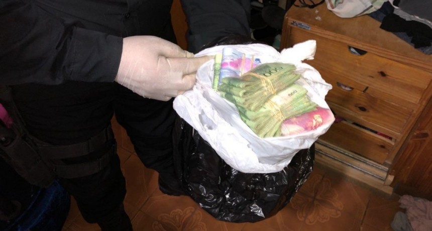 Vend&iacute;an coca&iacute;na a trav&eacute;s de una Rotiser&iacute;a