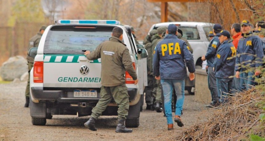 Seguir&aacute; hoy el allanamiento en la casa de CFK