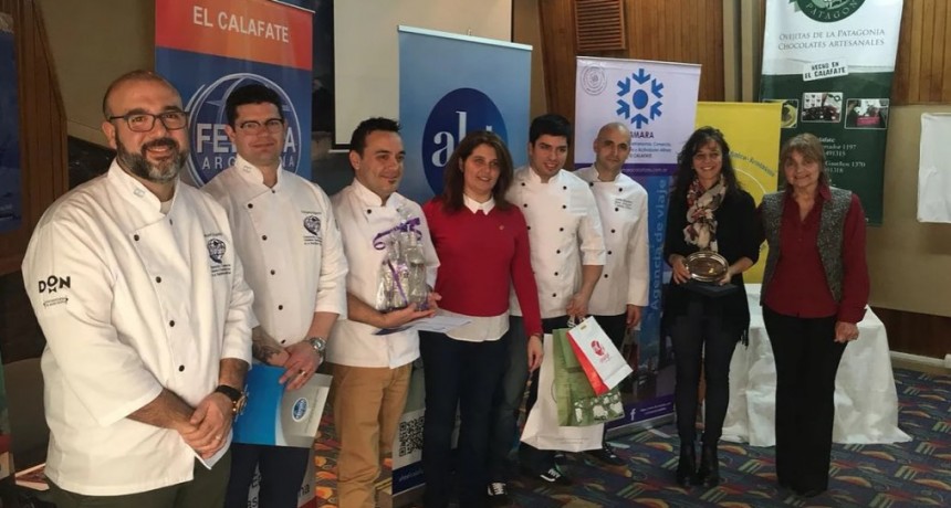 Torneo Federal de Chefs. Equipos de El Calafate cocinan en el primer d&iacute;a