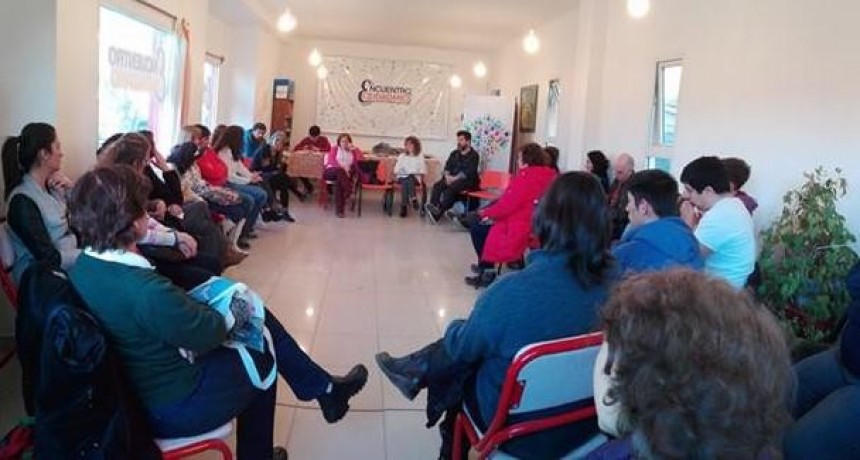 Convocan a un &lsquo;Encuentro por la Educaci&oacute;n&rsquo; en El Calafate