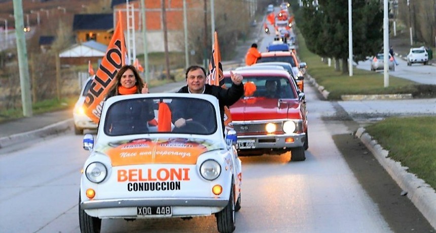 Belloni cierra su campa&ntilde;a con una gran caravana en la capital provincial.