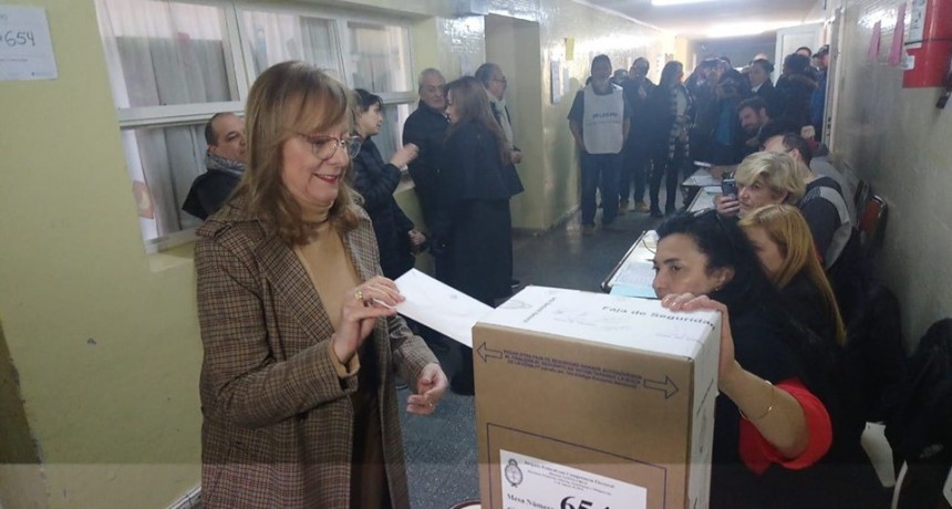 Alicia Kirchner. &ldquo;Hay que tener mucha responsabilidad&rdquo;, a la hora de votar 
