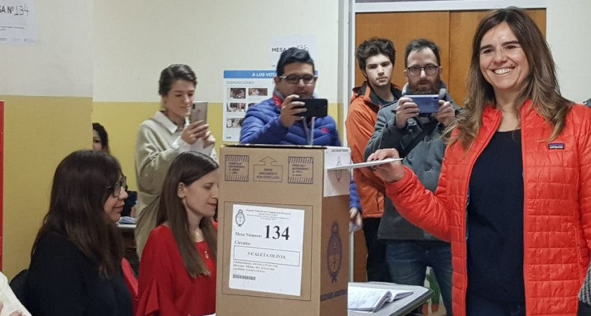 Connie Naves. &ldquo;Vot&eacute; por la esperanza de una Santa Cruz diferente&rdquo;