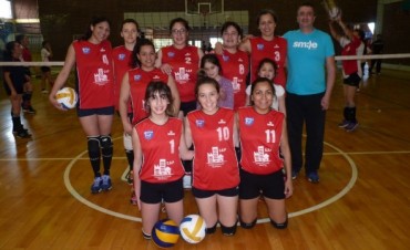 Puerto Santa Cruz gan&oacute; la 4&deg; fecha de la Liga Centro de Voley.