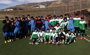 El F&uacute;tbol Infantil calafate&ntilde;o con actividad