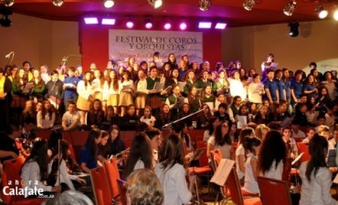 M&aacute;s de 400 j&oacute;venes en Festival de Coros y Orquestas 