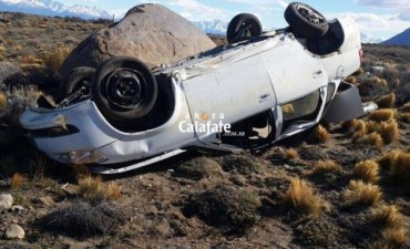 Pareja de turistas volc&oacute; rumbo a El Chalt&eacute;n 