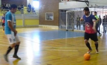 Bronco A y Moyejitas mandan en el futsal calafate&ntilde;o