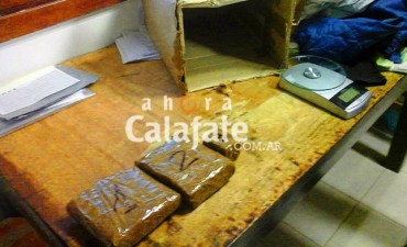 Mujer detenida por trafico de 1 kg de marihuana