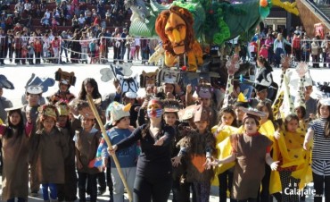 Desfile de la Primavera a pleno sol