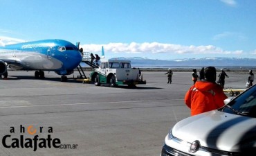 Por fuertes vientos. Bomberos debieron ayudar a pasajeros