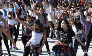 Desfile de la Primavera: Participar&aacute;n 11 carrozas y 14 comparsas 