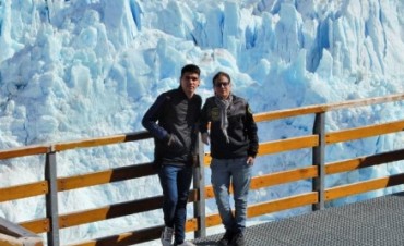 Grupo Play desde El glaciar Perito Moreno