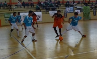 Bronco FC el &uacute;nico que gan&oacute; en el segundo d&iacute;a de la Copa M&aacute;ster de Futsal