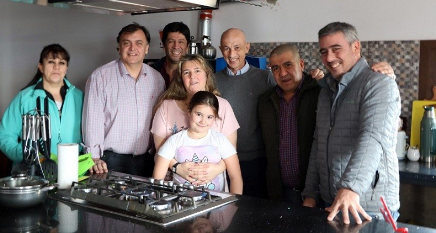 M&aacute;s de 80 familias se incorporan a la red de gas 