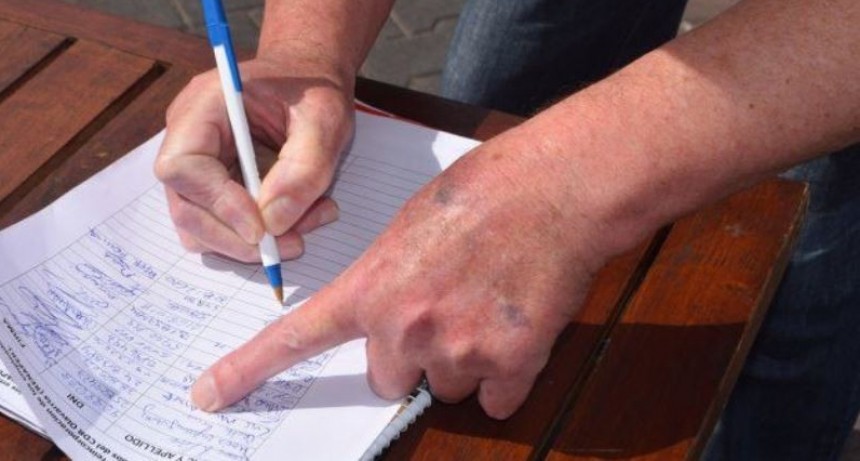 Organizan una junta de firmas por el SAMIC e YCRT