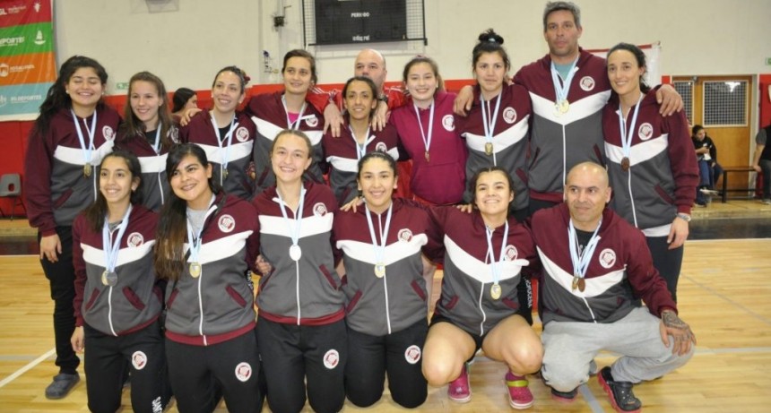 La Asociaci&oacute;n Santacruce&ntilde;a CAMPE&Oacute;N en el Argentino de Selecciones Pista 