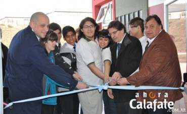 Inaugurados los talleres del industrial 9 se espera por las aulas