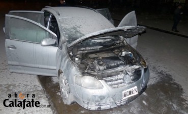 Se incendi&oacute; un auto 