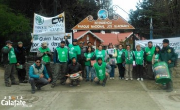 Paro y manifestaci&oacute;n de trabajadores del PN Los Glaciares 