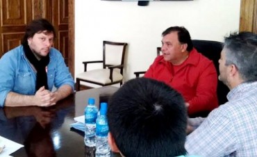 Santoro: &ldquo;Si gana el neoliberalismo los santacruce&ntilde;os pierden sus conquistas&rdquo;.