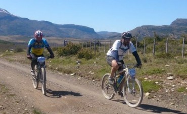 Calafate&ntilde;os en el Desafio Ultima Esperanza 2015 de MTB