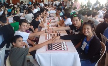 Ajedrecistas de El Calafate en Torneo Nacional de Secundarios