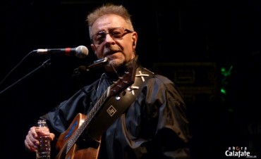 Llega Le&oacute;n Gieco, a beneficio de la Escuela Especial