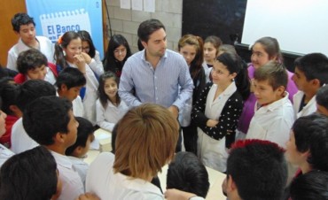 &ldquo;El Banco en Tu Escuela&rdquo; en El Calafate y El Chalt&eacute;n