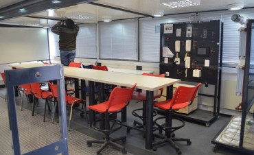 Lleg&oacute; a El Chalt&eacute;n el Aula Taller M&oacute;vil
